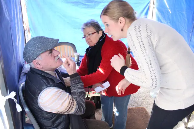 Patient care at the Marka community clinic