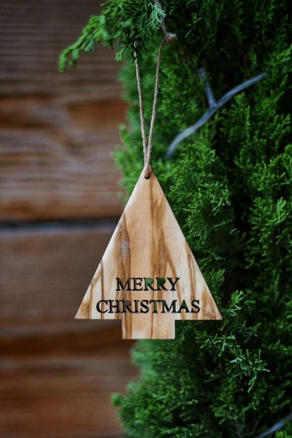 8 Merry Christmas Tree